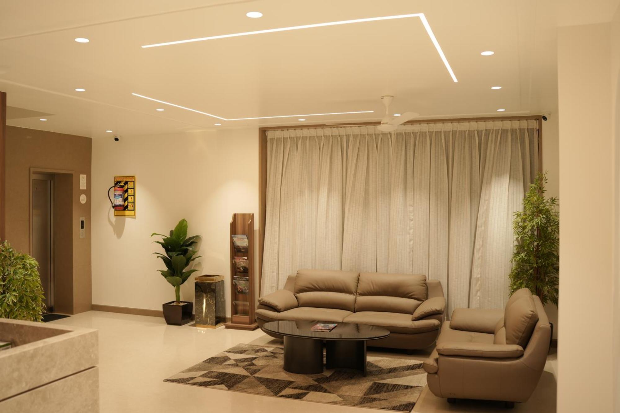 Hotel Kongu Residency à Karūr Extérieur photo